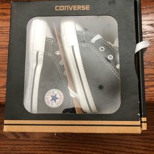 Converse size 3